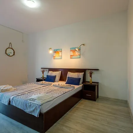 Casa Lotca * コスティネシュティ